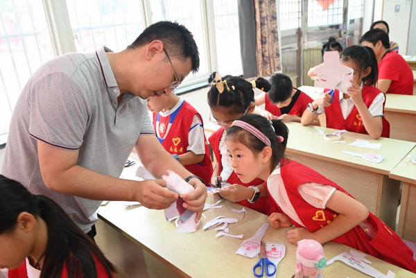 清潭三社区科普活动：从折纸恐龙到3D兔子--神奇的视错觉之旅