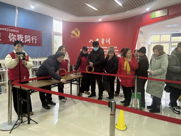 红梅新村社区开展“好运龙龙”新春活动